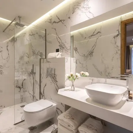 Emily's Luxury 公寓 佩科霍里