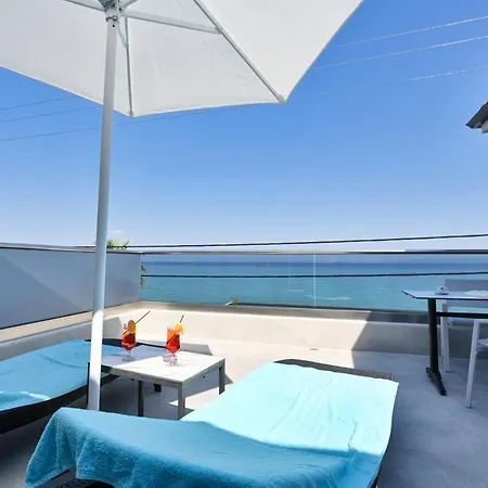 Emily's Luxury Apartmán *