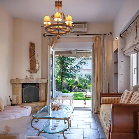 Apartment Emily's Luxury Pefkochori
