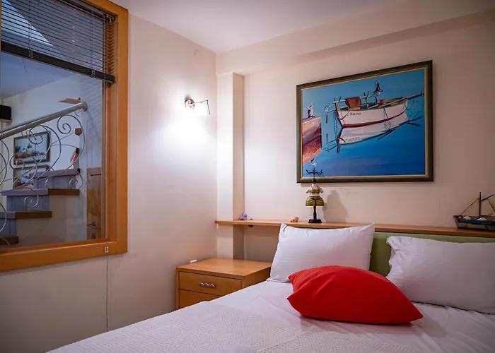 Emily's Luxury Apartment Pefkochori