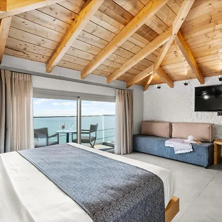 Emily's Luxury * Πευκοχώρι